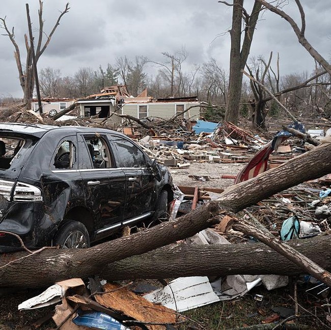 Tornado Porak - Porandakan Permukiman di Illinois