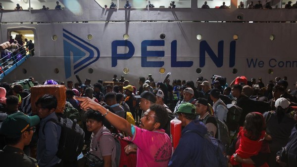 Mudik Lebih Awal, 1.100 Penumpang Berangkat dari Pelabuhan Manokwari