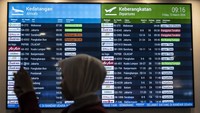 Selain itu, pergerakan pesawat selama periode tersebut diprediksi mencapai 1.173 penerbangan. ANTARA FOTO/Aprillio Akbar  