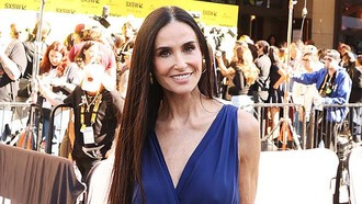 Demi Moore Tampil Super Ramping di Red Carpet, Netizen Ramai Bahas Ozempic
