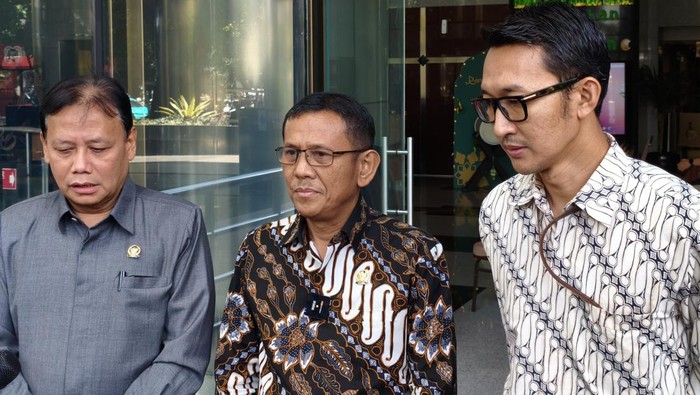 KY Gebrak Etik 2 Hakim Depok, Sanksi Tersangka KPK Segera Ditetapkan!