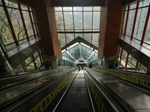 Cuma Rp7.000 Bisa Naik Eskalator Terpanjang Sedunia, Serasa Dibawa ke Langit