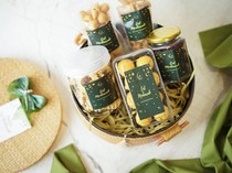 Sering Jadi Tren, Bagaimana Hukum Berbagi Hampers Makanan dalam Islam?