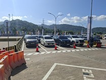 Hari Pertama Operasi Ketupat, Petugas Halau Truk Masuk Pelabuhan Merak