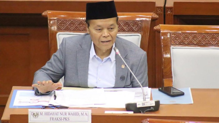 Hidayat Nur Wahid: Ditjen Pesantren Kunci Perkuatan Basis Pendidikan