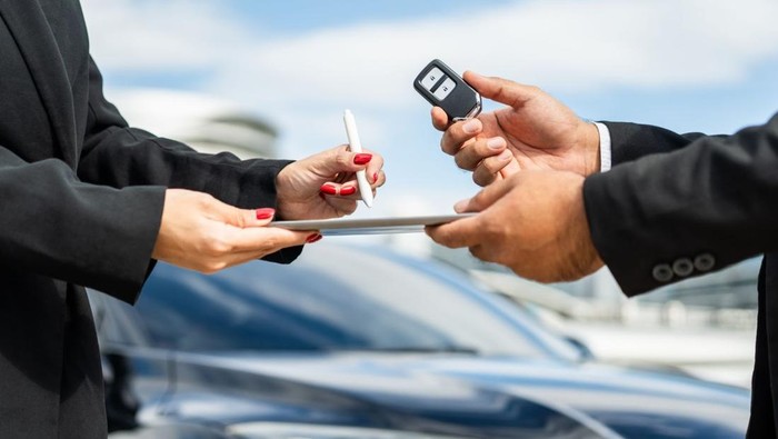 Ilustrasi membeli mobil