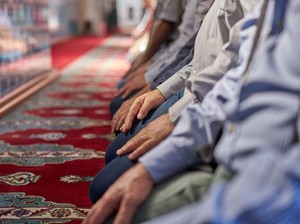 Jadwal Sholat Kota Cirebon Hari Ini, Minggu 25 Oktober 2026