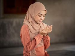 8 Amalan Lailatul Qadar yang Bisa Dilakukan Wanita Saat Haid