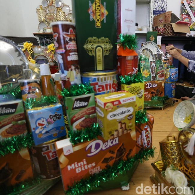 Jelang Ramadan, Toko Parsel di Tangsel Kebanjiran Pesanan