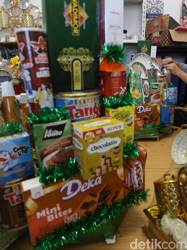 Jelang Ramadan, Toko Parsel di Tangsel Kebanjiran Pesanan