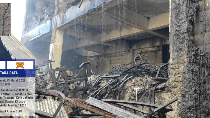 140 Personel Damkar Tangani Kebakaran Ruko Konfeksi di Tambora