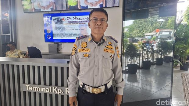 Komandan Regu (Danru) Terminal Kampung Rambutan, Efriandi