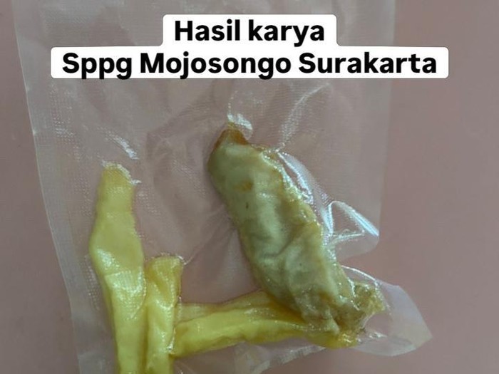 Menu MBG yang disentil Pandji Pragiwaksono di Threads.