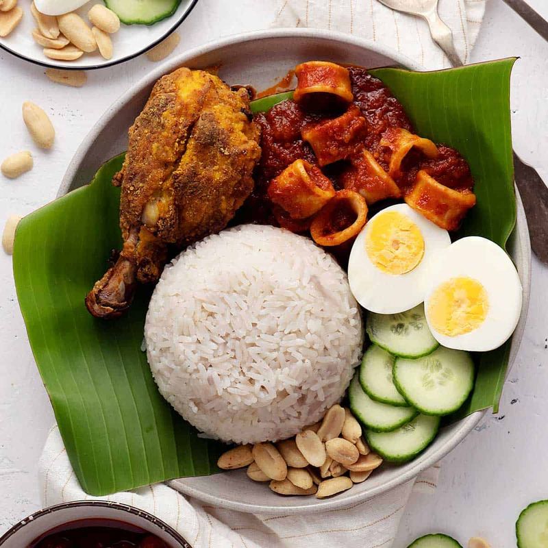 Nasi Lemak Disebut 'Nanyang Coconut Rice' Singapura