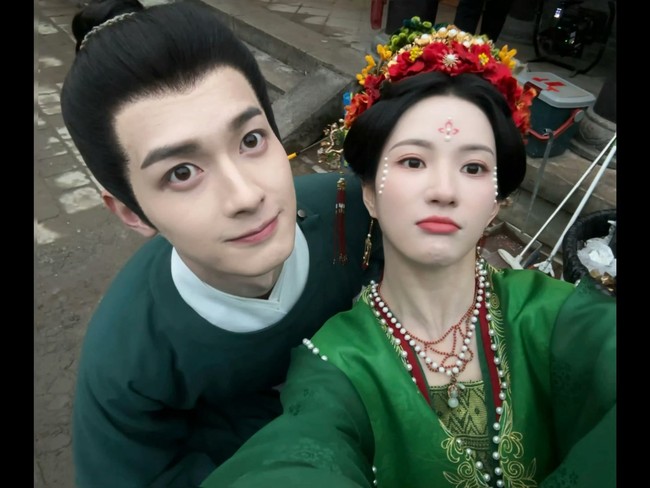 3. Liu Taining dan Chen Heyan dalam Wu Fu Lin Men (Perfect Match) Foto: Weibo