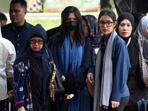 Ibunda Vidi Aldiano Doakan Sheila Dara Bisa Jalani Kehidupan Lebih Kuat