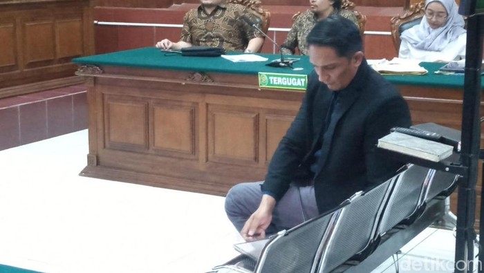 Persidangan di PN Surabaya