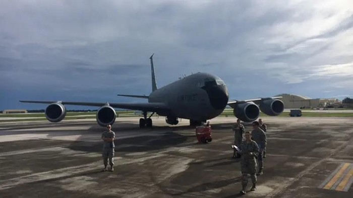 Tragedi Pesawat Militer AS di Irak: 4 Awak Hidup-Hidup Terpisahkan