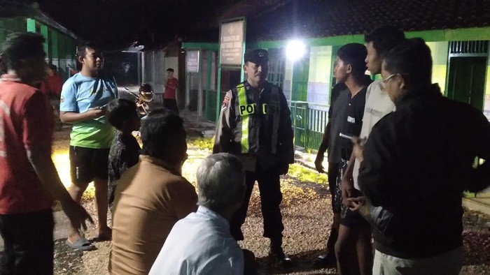 Cekcok Berujung Duel Berdarah 2 Pemuda di Depan Masjid Blora