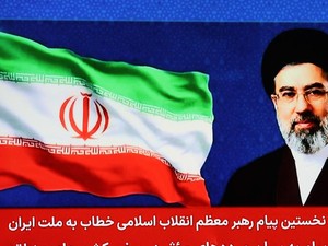 Pidato Perdana, Pemimpin Baru Iran Bersumpah Tetap Blokir Selat Hormuz
