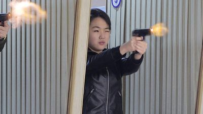 Putri Kim Jong Un Tampil Percaya Diri di Arena Tembak