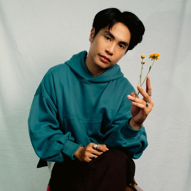 Sosok Rakhano yang Rilis Ulang Lagu Letto