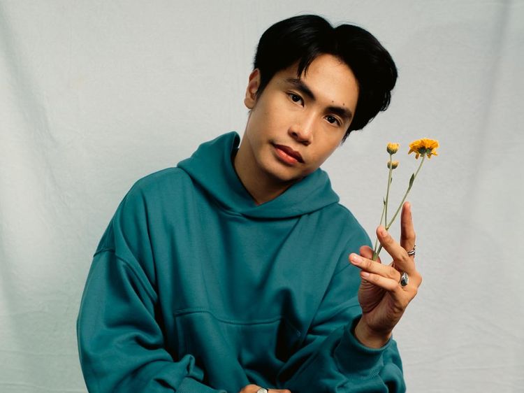 Sosok Rakhano yang Rilis Ulang Lagu Letto