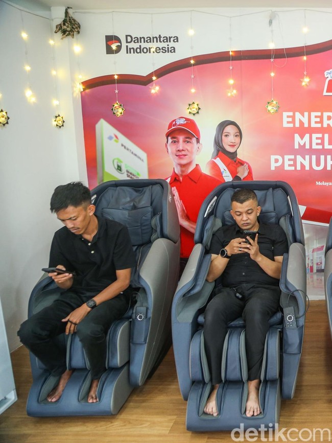 Serambi MyPertamina di Rest Area Km 57 Japek Manjakan Pemudik
