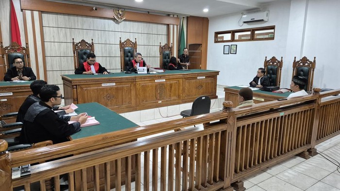 Sidang kasus kapal tenggelam pelatih Valencia digelar di Pengadilan Negeri (PN) Labuan Bajo, Kamis (12/3/2026).