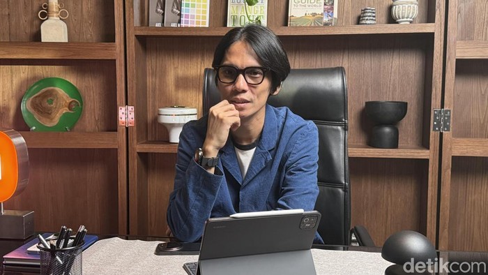 Sutradara Angga Dwimas Sasongko