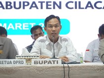 Intip Garasi Bupati Cilacap Syamsul Auliya yang Kena OTT KPK