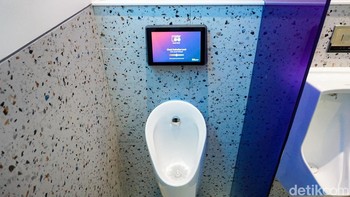 Kehadiran smart toilet ini diharapkan menjadi langkah awal pengembangan fasilitas publik berbasis teknologi di Indonesia, sekaligus meningkatkan standar kebersihan dan kenyamanan bagi masyarakat.