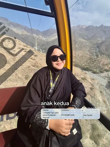 Viral di TikTok, seorang wanita ungkap nama unik empat saudara yang diambil dari merek mobil: Volvo, Nissan, Audi, dan Mercedes. Nama ini langsung jadi sorotan.