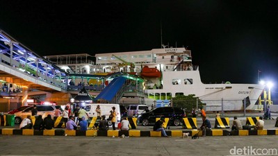Sepekan Jelang Lebaran, Arus Mudik di Merak Terpantau Lancar