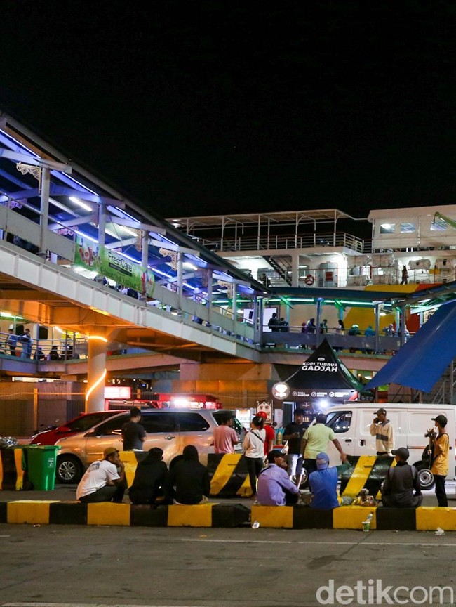 Sepekan Jelang Lebaran, Arus Mudik di Merak Terpantau Lancar