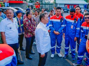 Bupati Karawang Sidak Depo BBM Cikampek, Pastikan Stok Mudik Aman