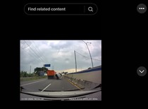 Detik-detik Daihatsu Xenia Hantam Bokong Truk: Kap Terbang-Terguling