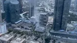 Terkena Serpihan Drone, Fasad Gedung di Dubai Financial Centre Rontok