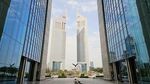 Terkena Serpihan Drone, Fasad Gedung di Dubai Financial Centre Rontok