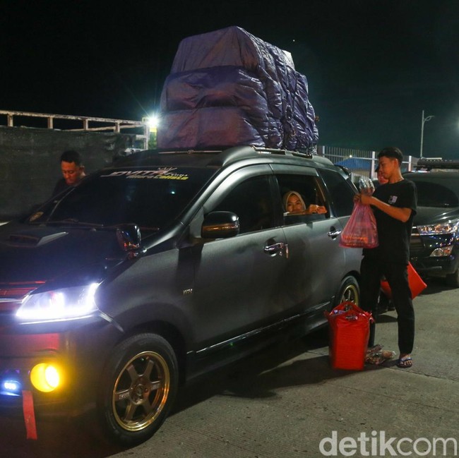 Ingat! Jangan Asal Bawa Muatan di Atap Mobil Saat Mudik