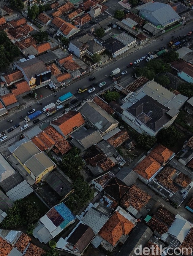 Potret Kondisi Simpang Jomin, Ramai Lancar