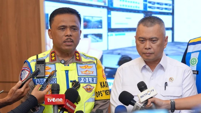 Kakorlantas Irjen Agus Suryonugroho dan Menhub Dudy kunjungi JMTC.