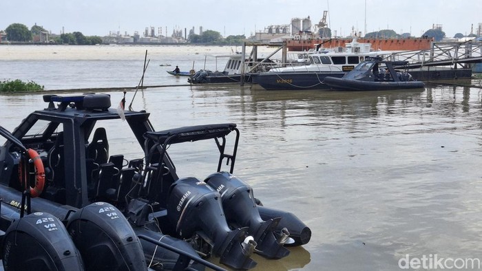 Kapal milik Dit Polairud Polda Sumsel yang disiagakan guna pengamanan arus mudik di perairan
