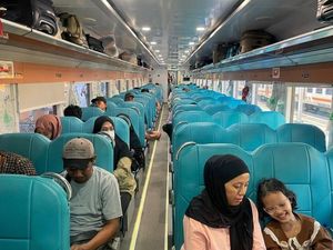Tiket KA Gratis untuk Anak hingga Usia 5 Tahun Ditolak MK