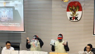 Bupati Cilacap Minta Sekda Kumpulkan Uang untuk THR Lebaran, Dapat Rp 610 Juta