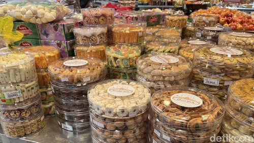 Kue kering untuk Lebaran yang diburu warga Palembang