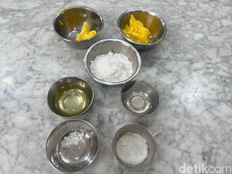 Macadamia sagu ala chef Yongki Gunawan Macadamia sagu ala chef Yongki Gunawan