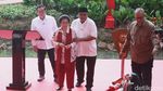 Megawati-Pramono Resmikan Taman Bendera Pusaka