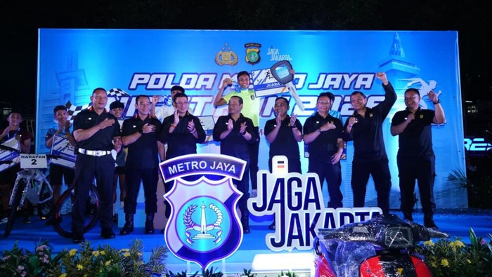 **Night Run Ops Ketupat Jaya 2026: Kapolda Metro Ajak Anak Muda Salurkan Energi Positif di Malam Ramadan**
