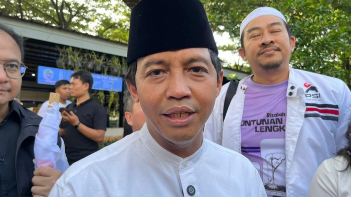 [Menhut soal Wacana Potong Gaji Menteri: Saya Taat Keputusan Presiden]